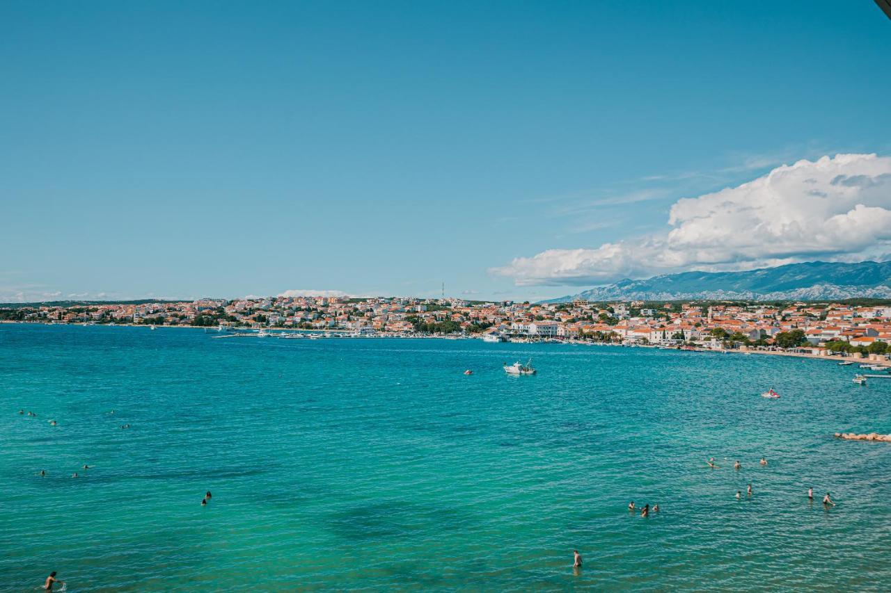 Kaneo Beach Hotel Novaglia Esterno foto