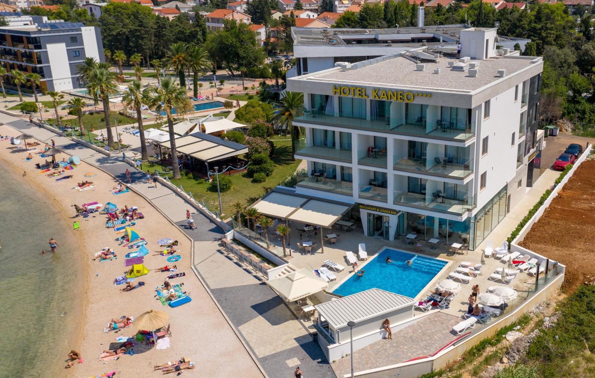 Kaneo Beach Hotel Novaglia Esterno foto
