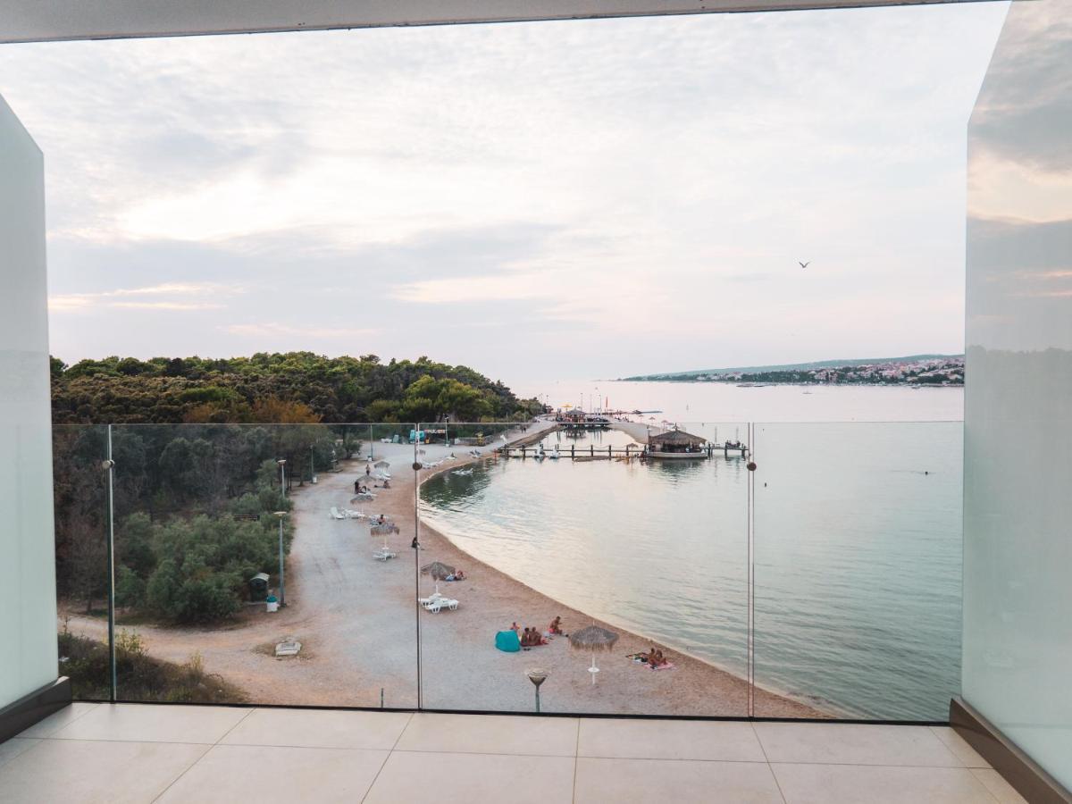Kaneo Beach Hotel Novaglia Esterno foto